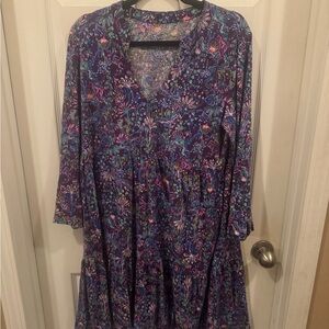 Lilly Pulitzer Alaina swing dress. Colony Purple Berry. Size large. EUC.